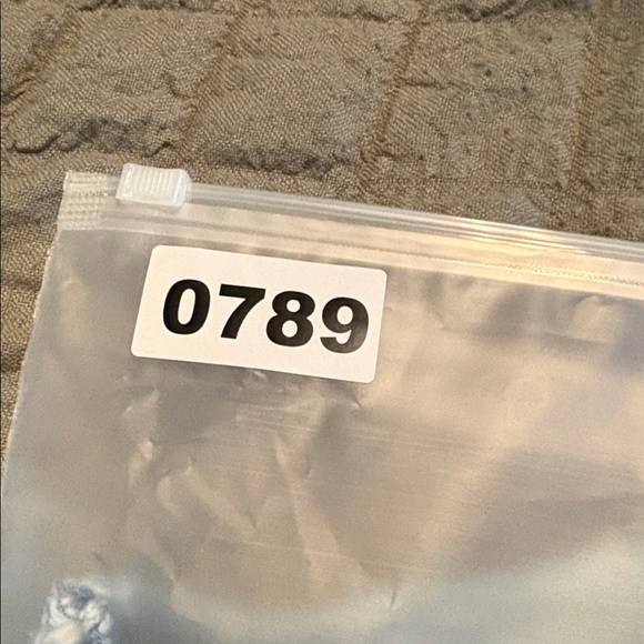 Billabong Distressed Denim Cutoff Shorts Light Wash (0789) - Picture 7 of 7